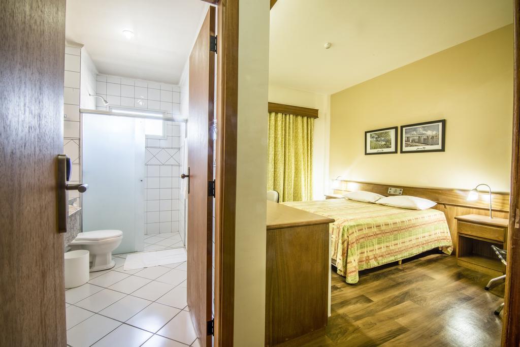 Jr Hotel Marília エクステリア 写真