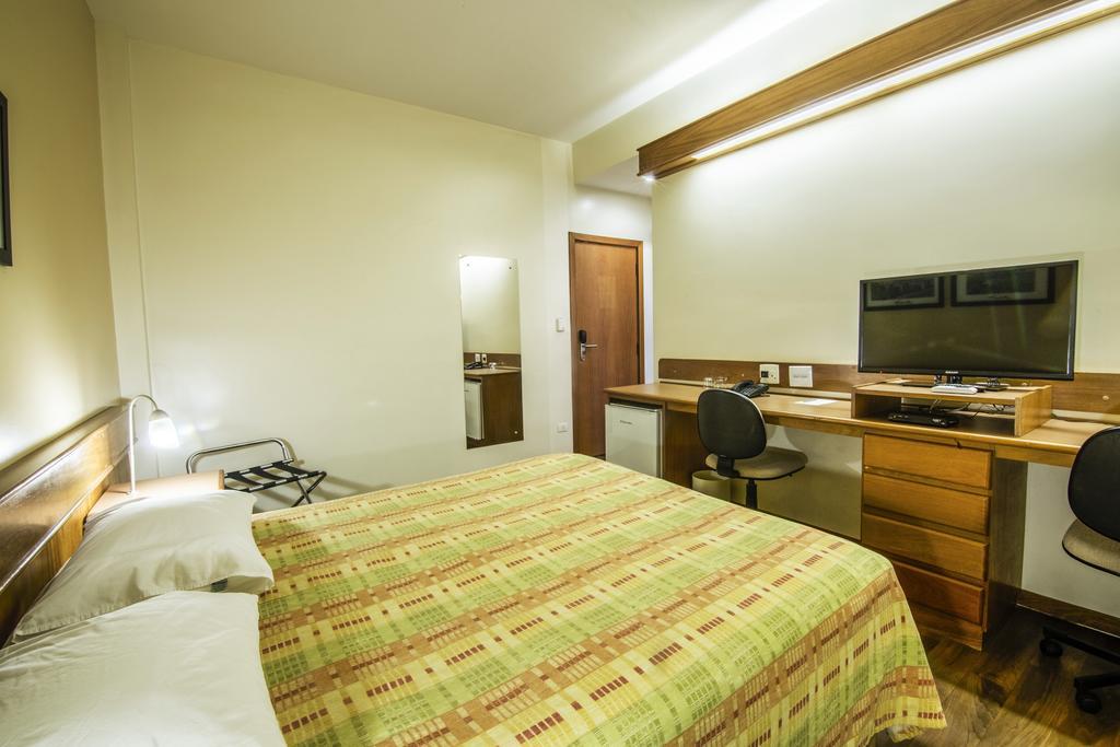 Jr Hotel Marília エクステリア 写真