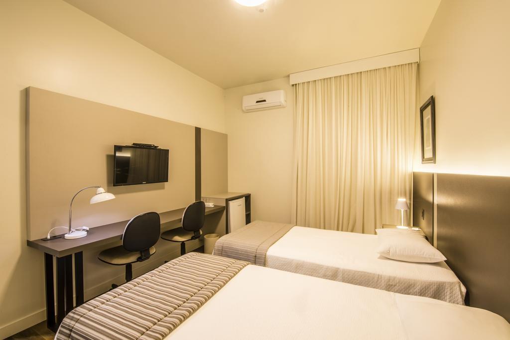 Jr Hotel Marília エクステリア 写真